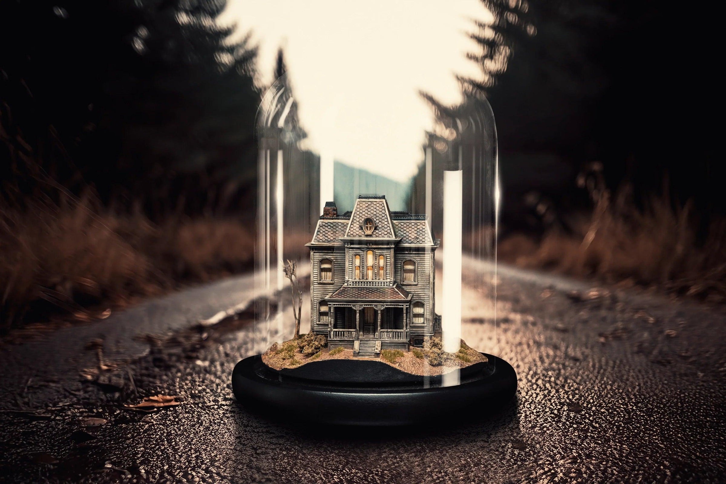 Horrific & Haunted Homesteads - Grim Reliquary