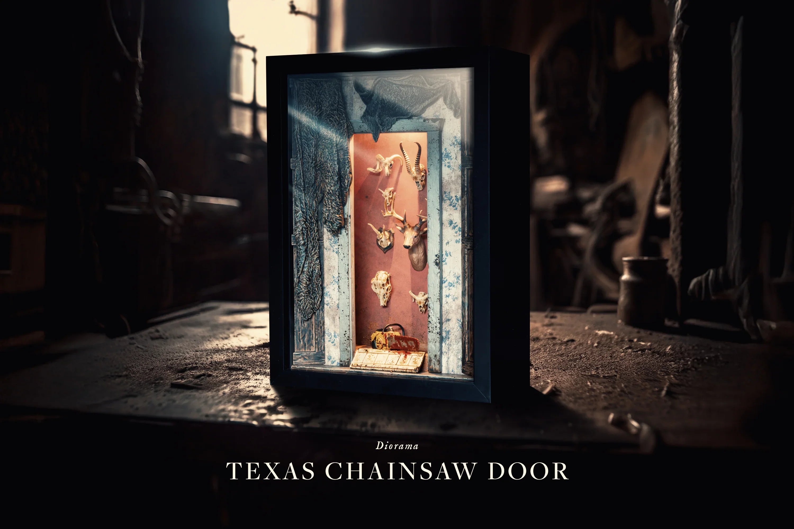 Handmade Texas Chainsaw Door Diorama - Leatherface Scene (19cm
