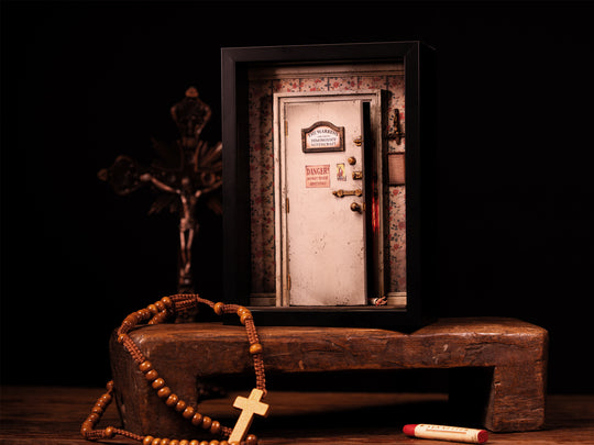 Warren Door Framed Diorama