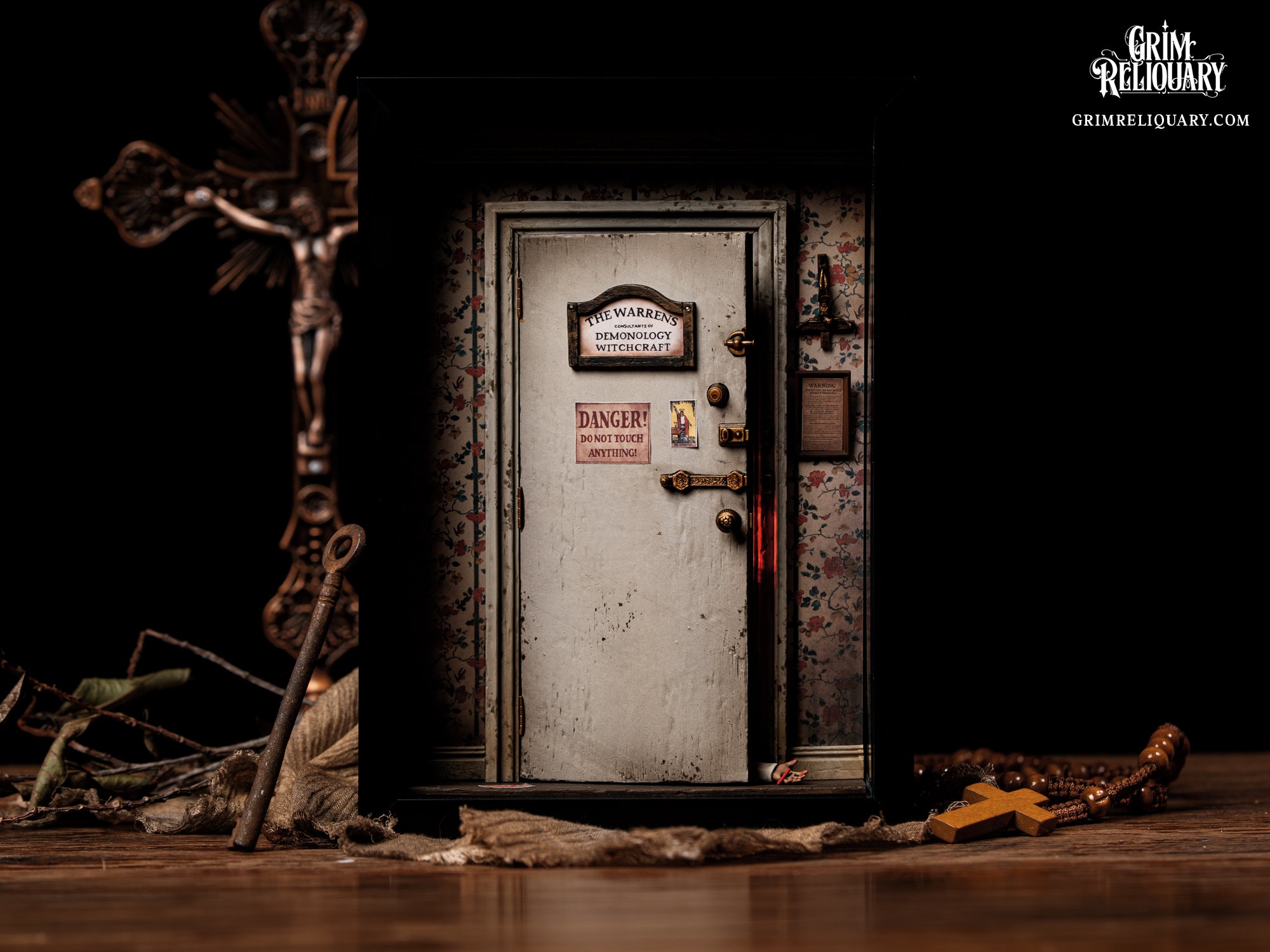 Warren Door Framed Diorama