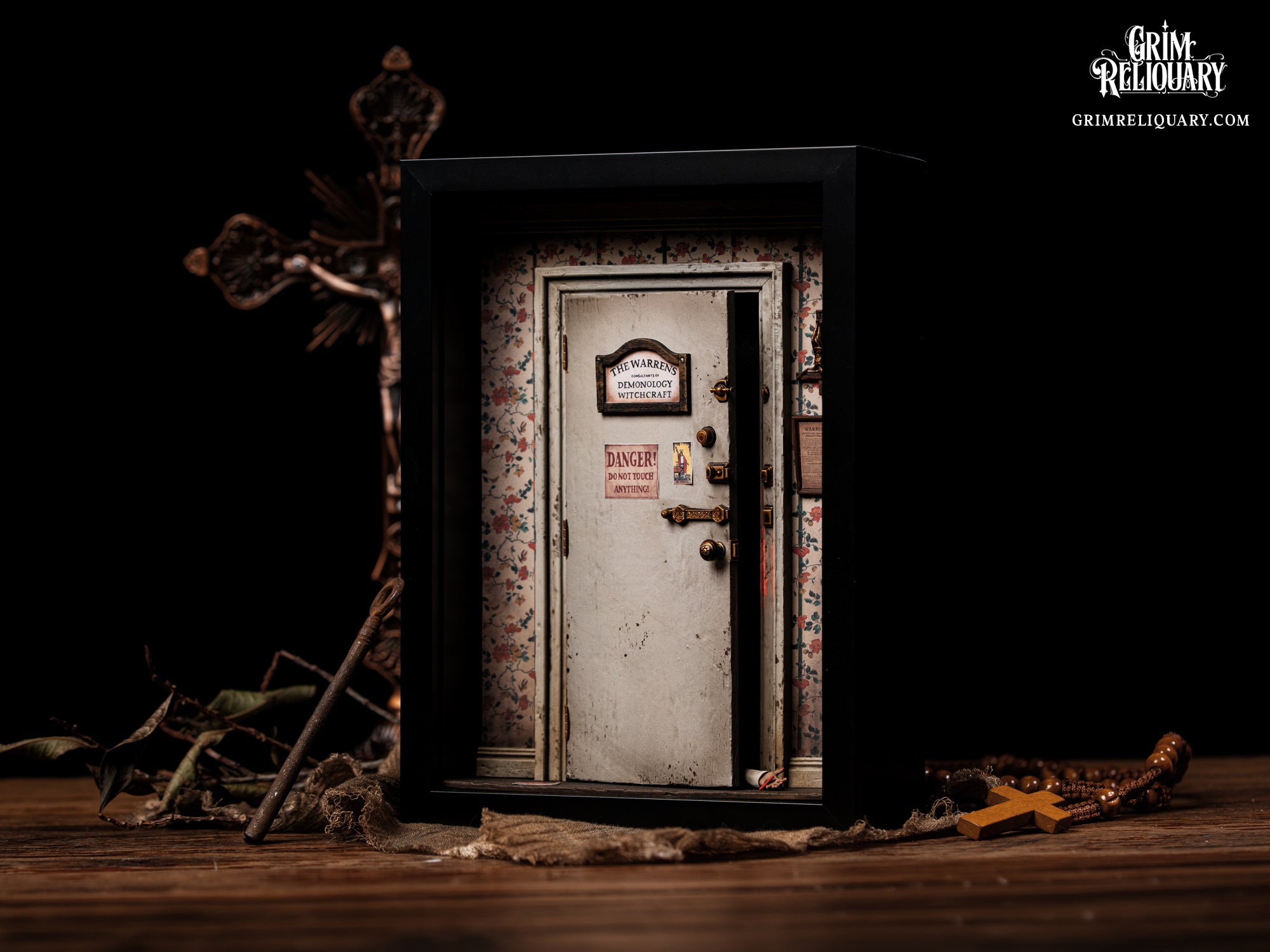 Warren Door Framed Diorama