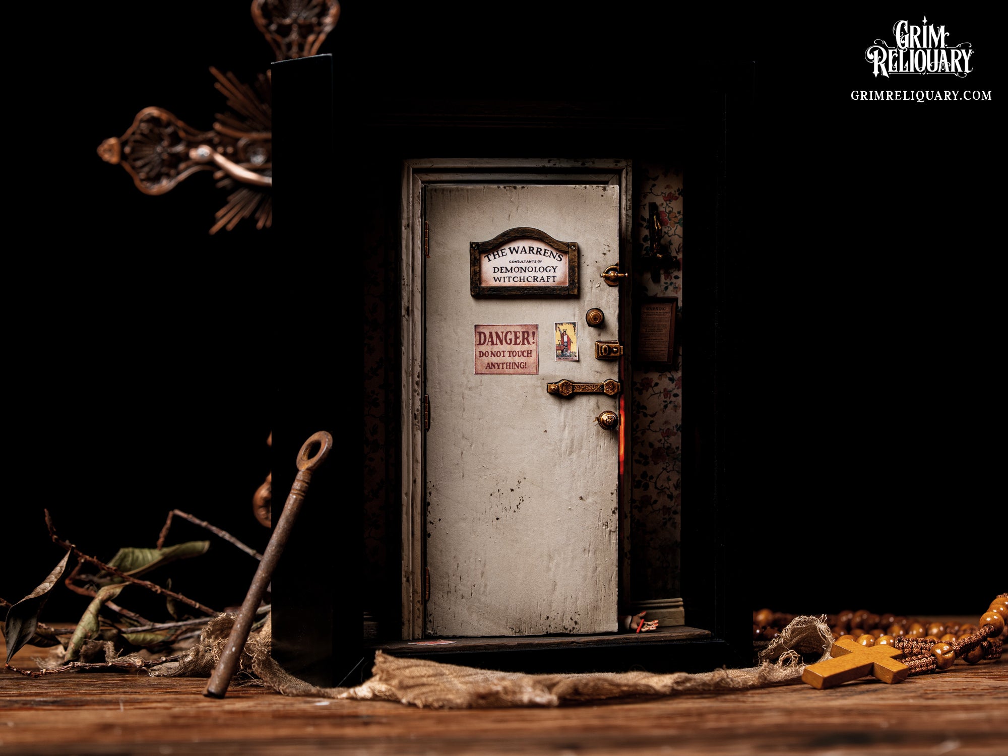Warren Door Framed Diorama