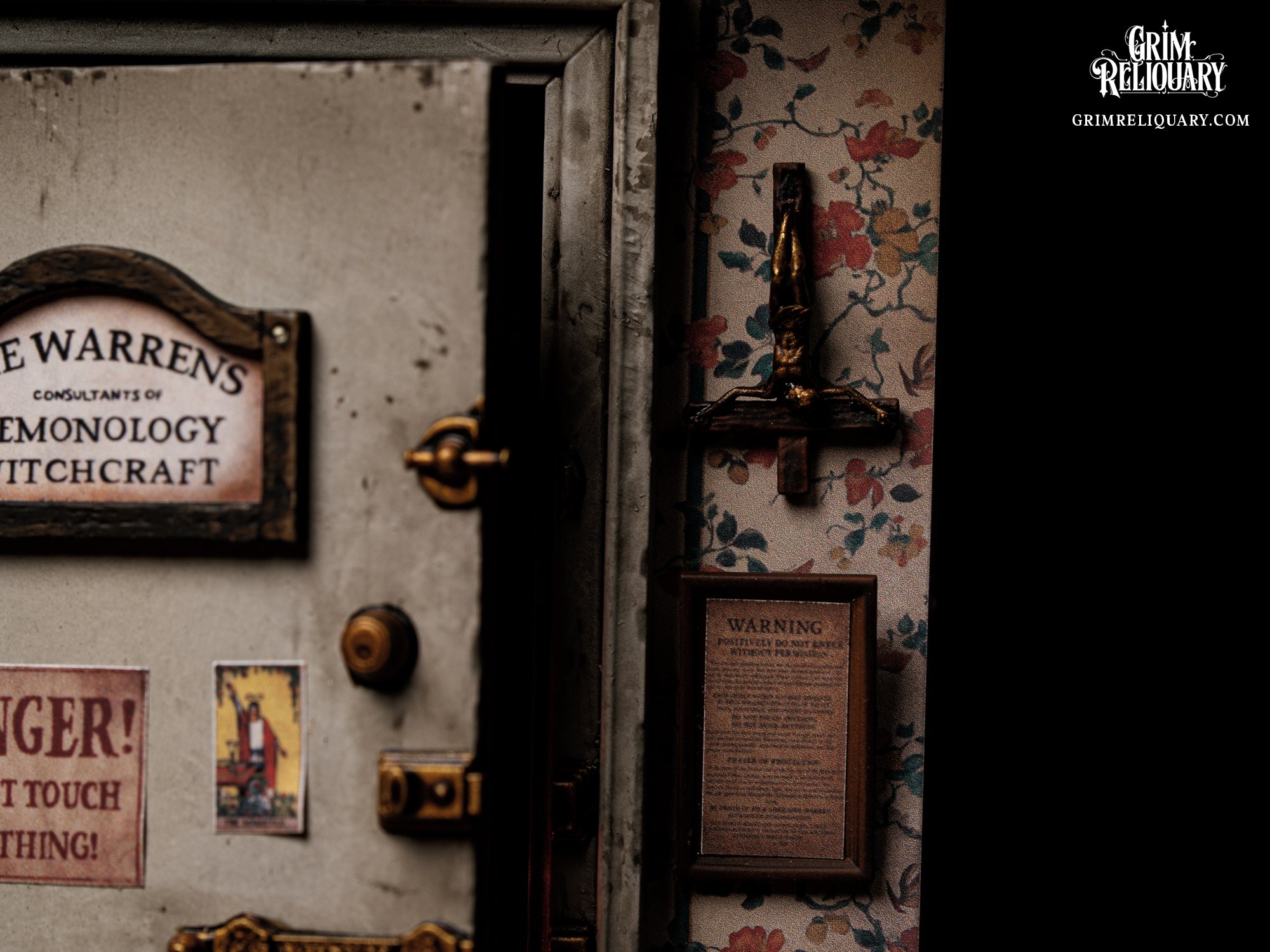Warren Door Framed Diorama