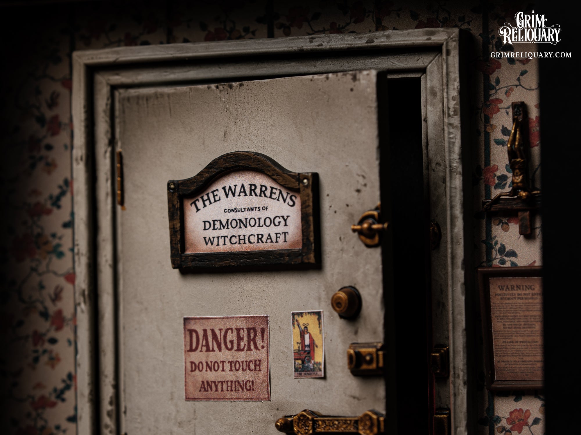 Warren Door Framed Diorama