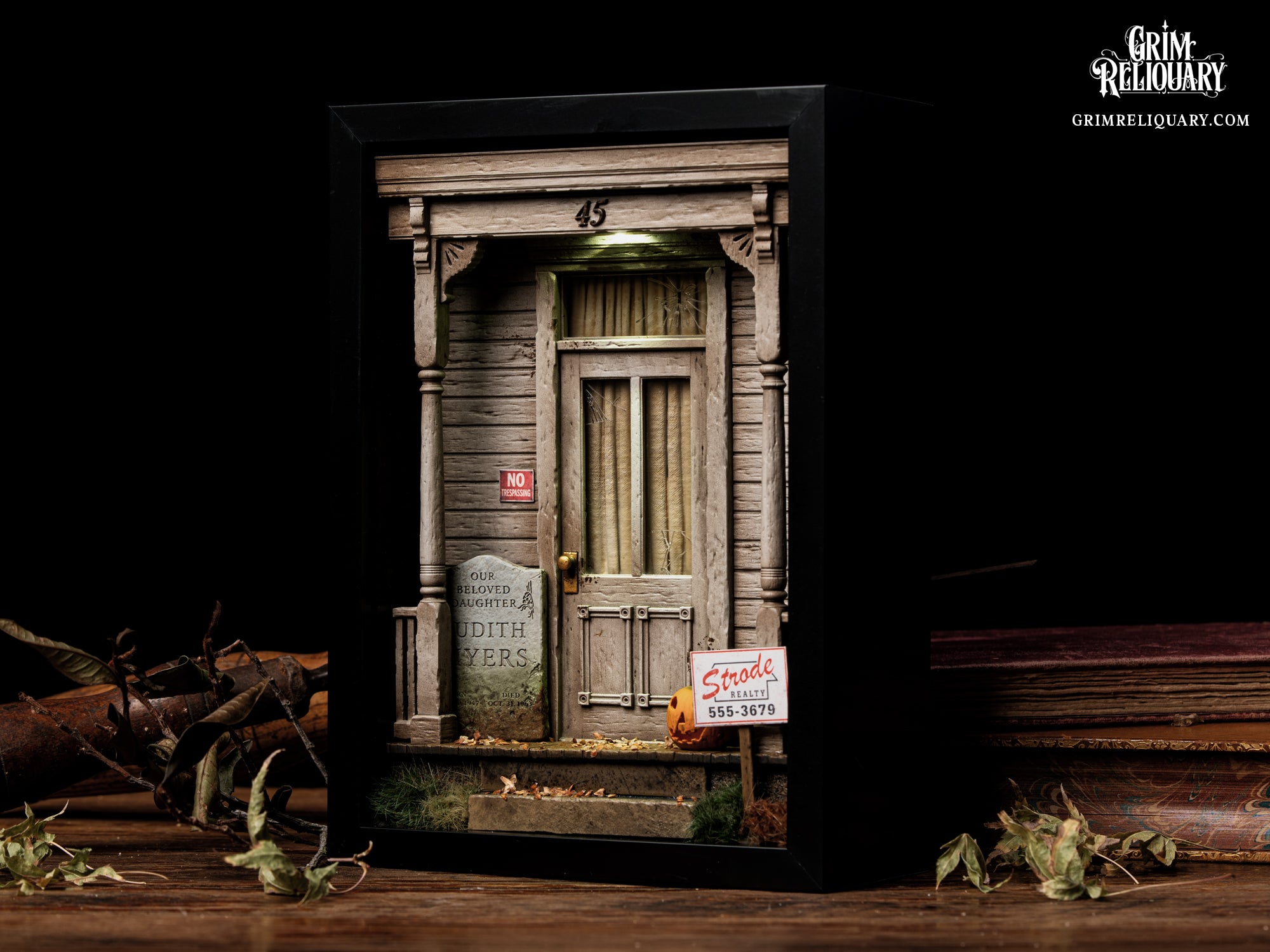 Michael Myers Door Framed Diorama