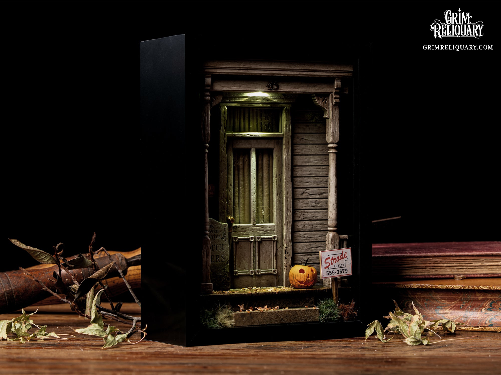 Michael Myers Door Framed Diorama