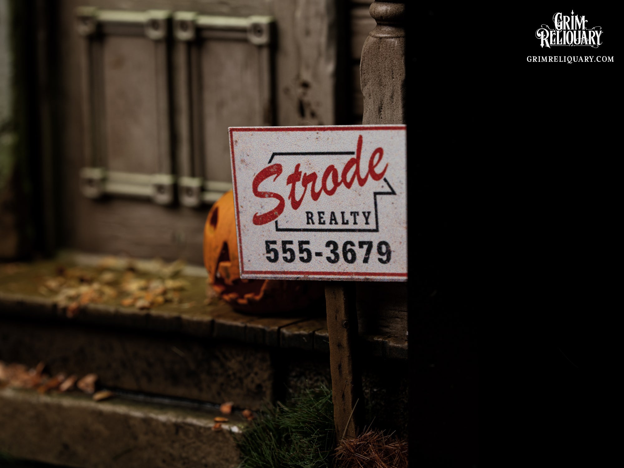 Michael Myers Door Framed Diorama