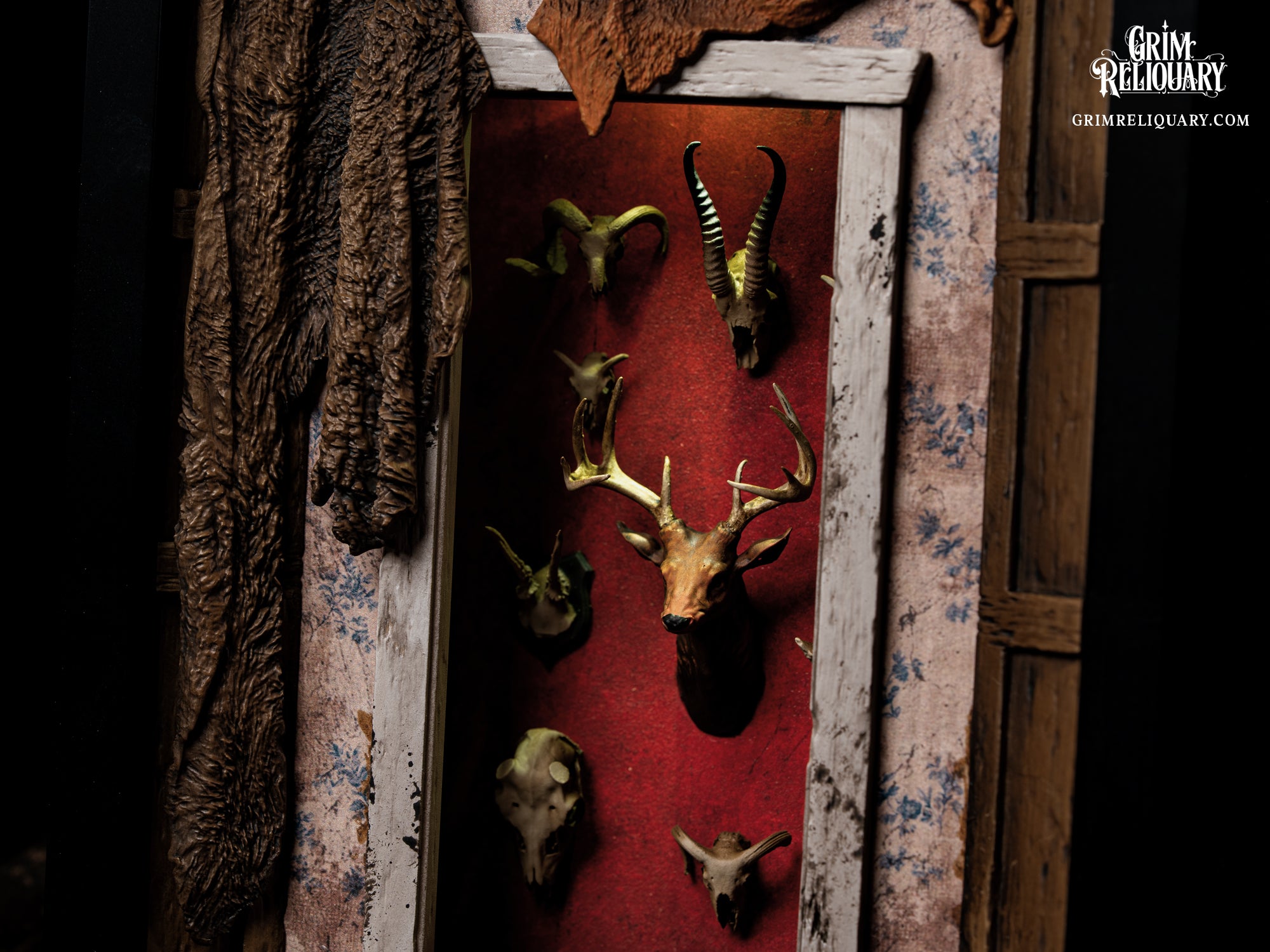 Leatherface Door Framed Diorama