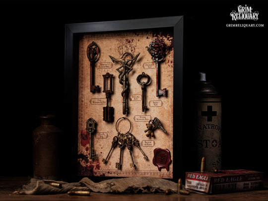 Los Iluminados Key Collection Display