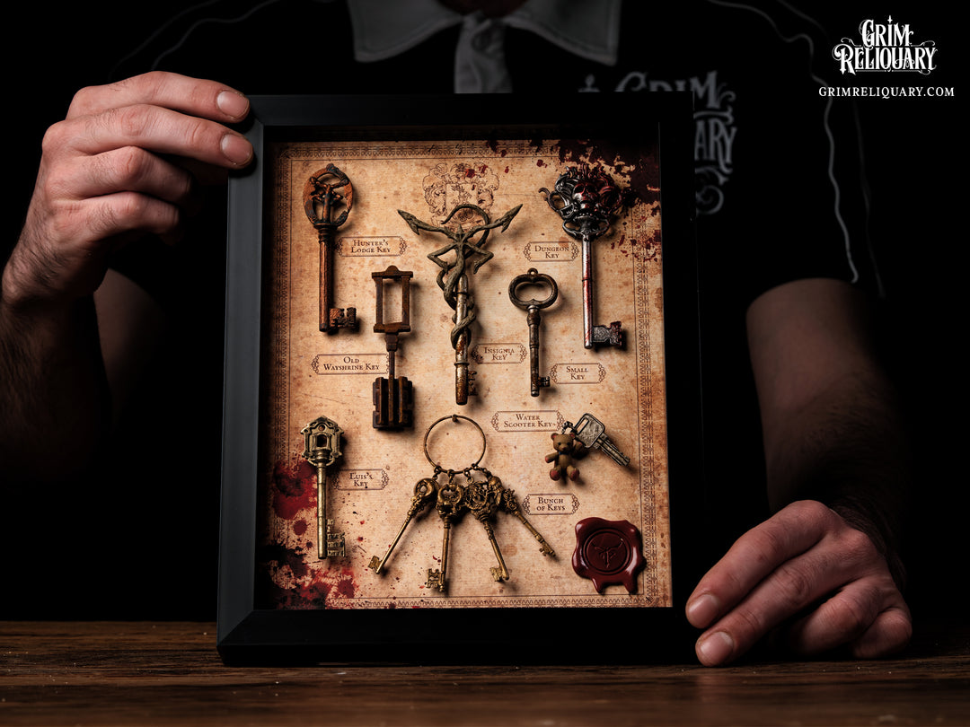 Los Iluminados Key Collection Display