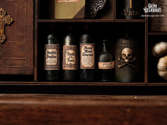 Vampire Hunter Kit Framed Display