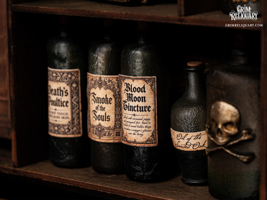 Vampire Hunter Kit Framed Display